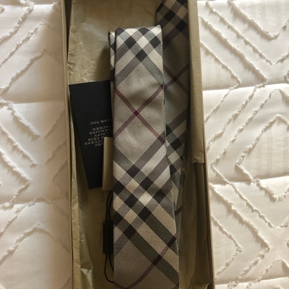 NWT Men’s BURBERRY LONDON Smoked Trench Silk Tie - Picture 3 of 10